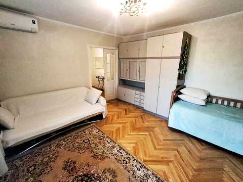 квартира за адресою Брюссельська вул. (Гончарова), 21
