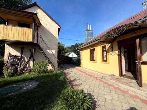 дом по адресу с. Александрия, андрія мельника
