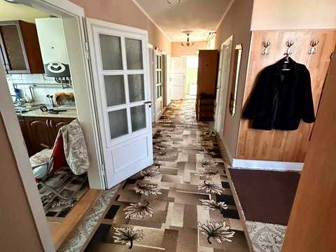 будинок за адресою Центральна