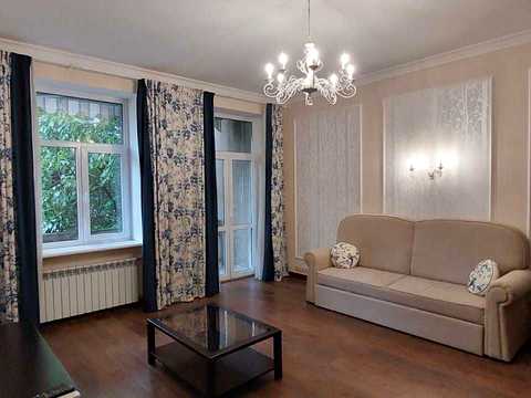 квартира за адресою Шовковична вул., 21
