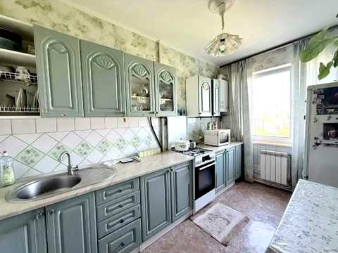квартира за адресою Героїв 128-ї Бригади вул. (8 Березня), 3