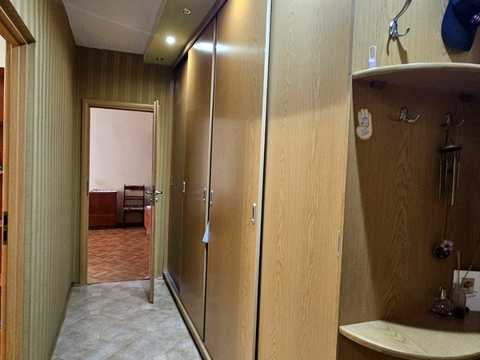 квартира за адресою Анни Ахматової вул., 35-Б