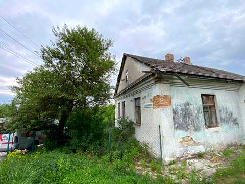 будинок за адресою Кременець, Захисників України вул. (Льотчиків-Визволителів), 2