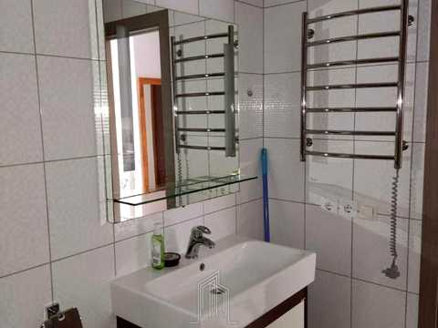 квартира за адресою Івана Кавалерідзе вул., 11