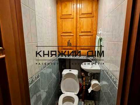 квартира за адресою Анни Ахматової вул., 15