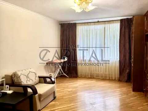 квартира за адресою Андрія Верхогляда вул. (Михайла Драгомирова), 5
