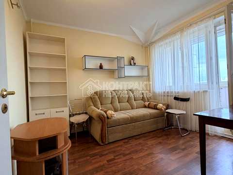 квартира по адресу Гвардейцев-Широнинцев ул., 28а