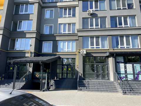 комерційна за адресою Івана Кожедуба вул., 4-А
