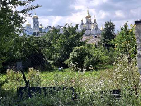 участок по адресу Почаев, Волынская ул.