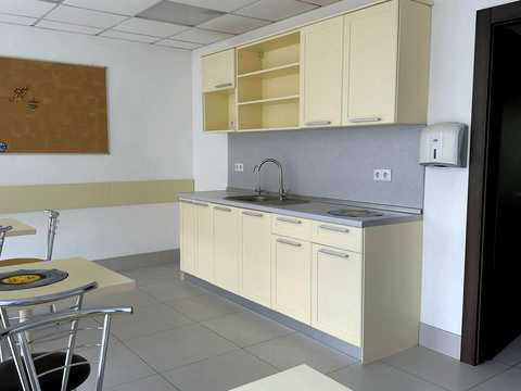 комерційна за адресою Науки просп., 3