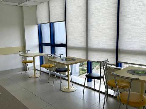 комерційна за адресою Науки просп., 3