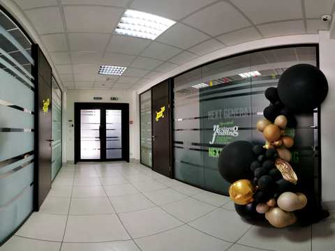 комерційна за адресою Науки просп., 3