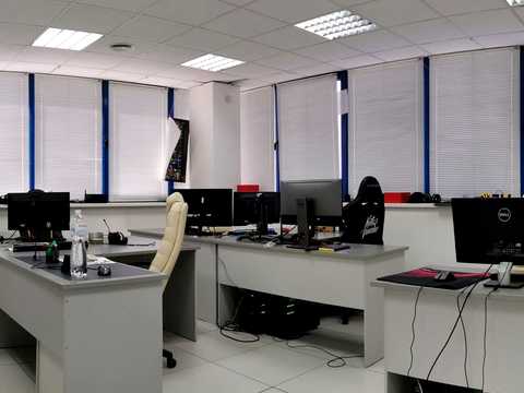 комерційна за адресою Науки просп., 3