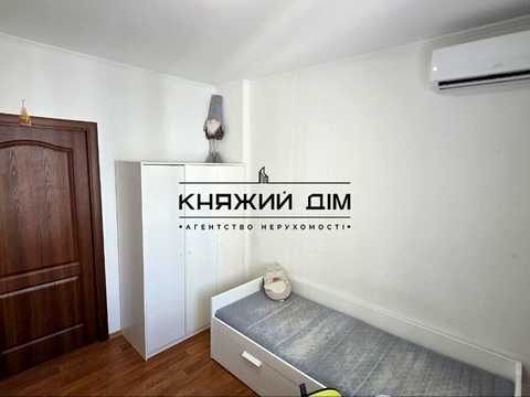 квартира по адресу Бориса Гмыри ул., 12-Б