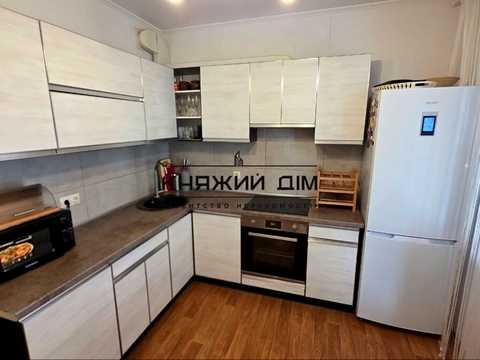 квартира по адресу Бориса Гмыри ул., 12-Б