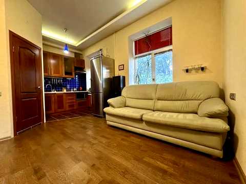 квартира за адресою Євгена Коновальця вул. (Щорса), 23