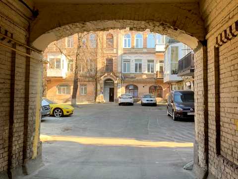 квартира за адресою Верхній Вал вул., 40