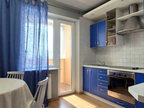 квартира за адресою В'ячеслава Чорновола вул., 16