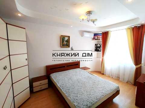 квартира за адресою Княжий Затон вул., 4
