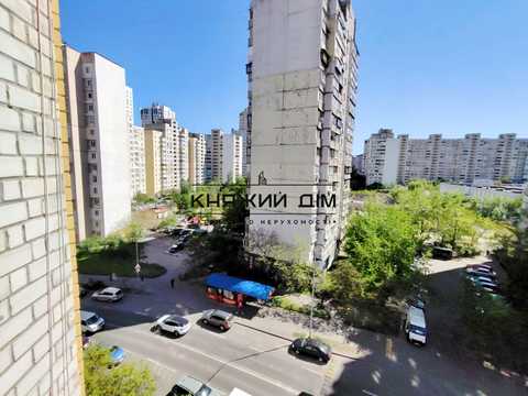 квартира за адресою Княжий Затон вул., 4