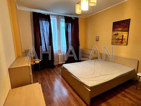 квартира за адресою Олени Пчілки вул., 3-А