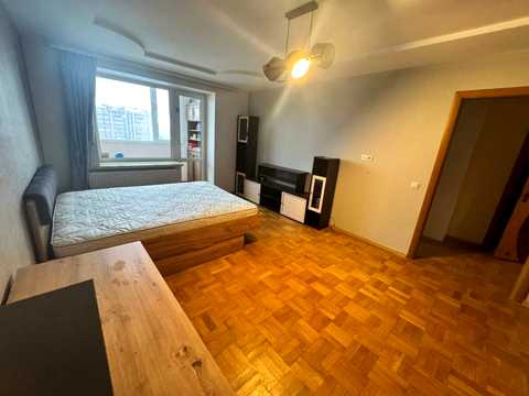квартира по адресу Глиняная ул., 16