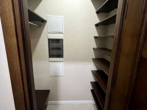 квартира за адресою Лабораторна вул., 8
