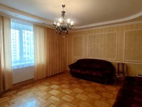 квартира по адресу Зодчих ул., 10