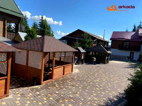 комерційна за адресою с. Яблуниця, Степана Бандери, 2