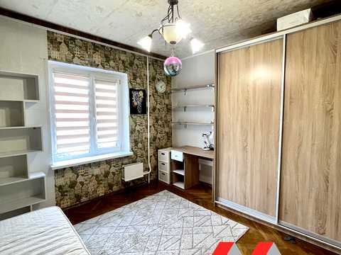 квартира за адресою Ревуцького вул., 25