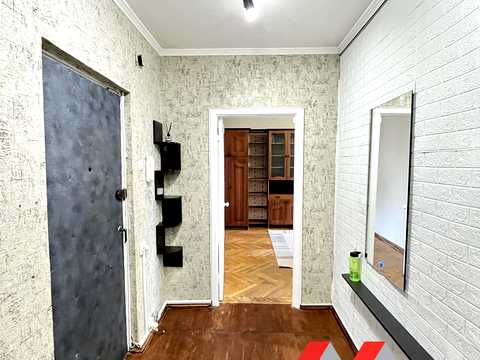 квартира за адресою Ревуцького вул., 25