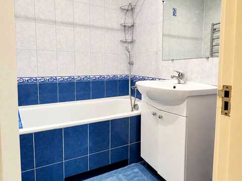 квартира за адресою Київ, Любомира Гузара просп. (Космонавта Комарова), 9-А