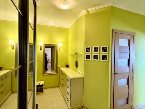 квартира за адресою Дегтярівська вул., 25а к1