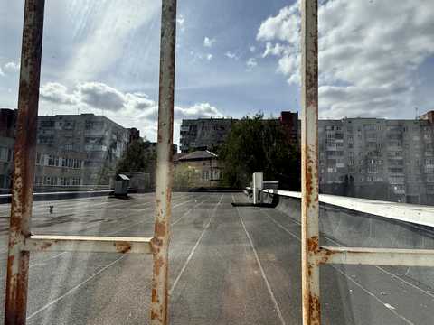 коммерческая по адресу Черновола просп. (700-летия Львова), 63