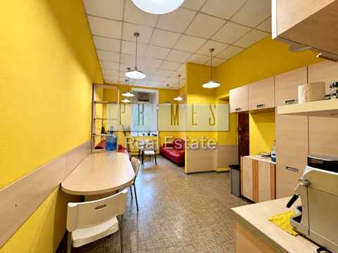 коммерческая по адресу Леси Украинки бульв., 5