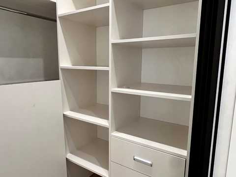 квартира за адресою Яблунева вул., (вул. Радісна, 6)