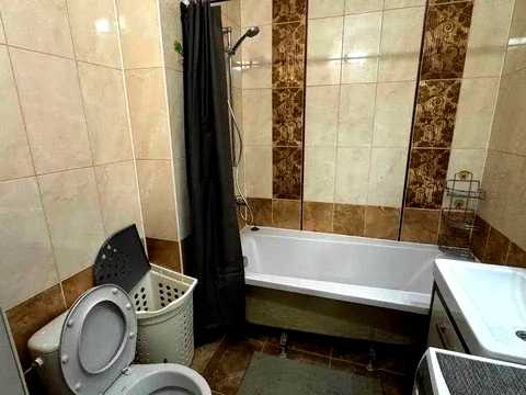 квартира за адресою Ованеса Туманяна вул., 3