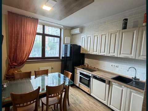 квартира по адресу Сім'ї Кульженків ул. (Петра Дегтяренка), 33