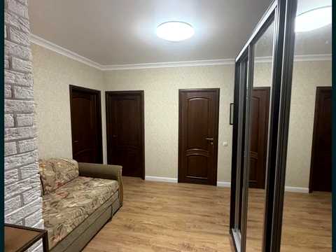 квартира по адресу Сім'ї Кульженків ул. (Петра Дегтяренка), 33