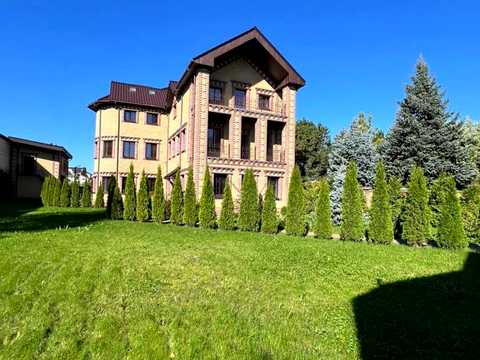 будинок за адресою смт. Козин, Нова вул.