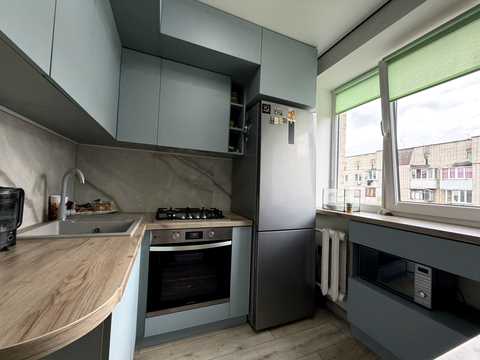 квартира за адресою Роксоляни вул., 18