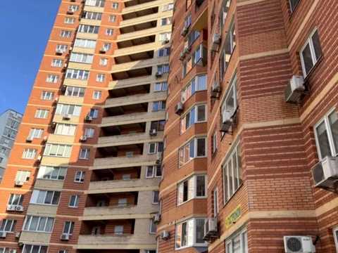 комерційна за адресою Срібнокільська вул., 12