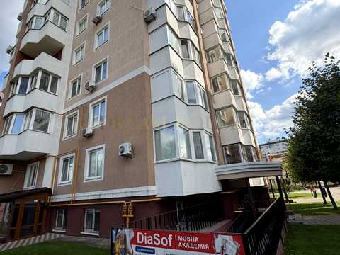 комерційна за адресою Бориса Гмирі вул., 10-А
