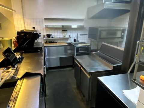 комерційна за адресою Героїв УПА вул., 77