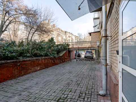 коммерческая по адресу Никольско-Ботаническая ул., 15/17