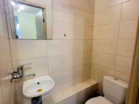 комерційна за адресою Миру вул., 38/4