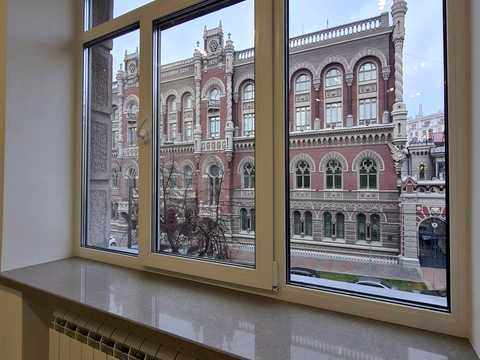 коммерческая по адресу Институтская ул., 16
