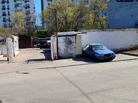 паркомісце за адресою Київ, Ігоря Брановицького вул. (Перспективна), 9