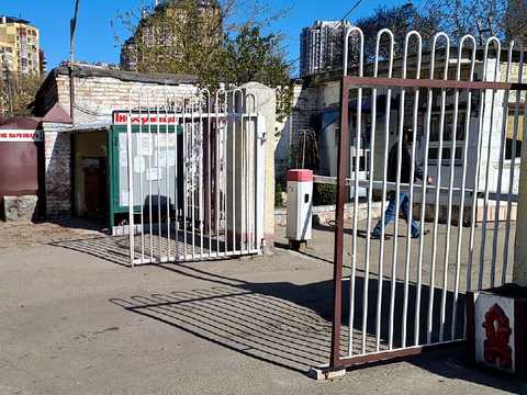паркомісце за адресою Київ, Ігоря Брановицького вул. (Перспективна), 9