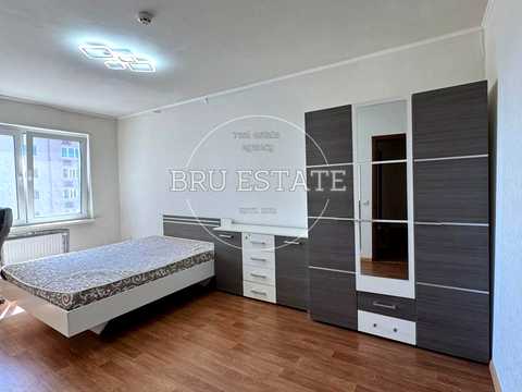 квартира за адресою Софії Русової вул., 7-Г
